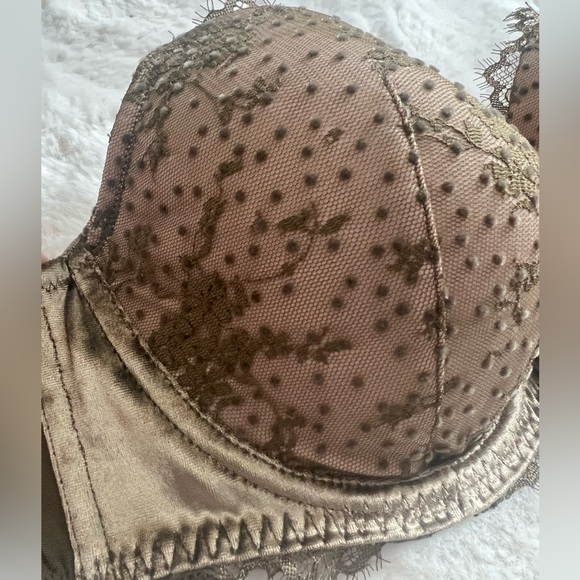 NWOT Victoria’s Secret Dream Angels Lined Demi BRs - Picture 8 of 11